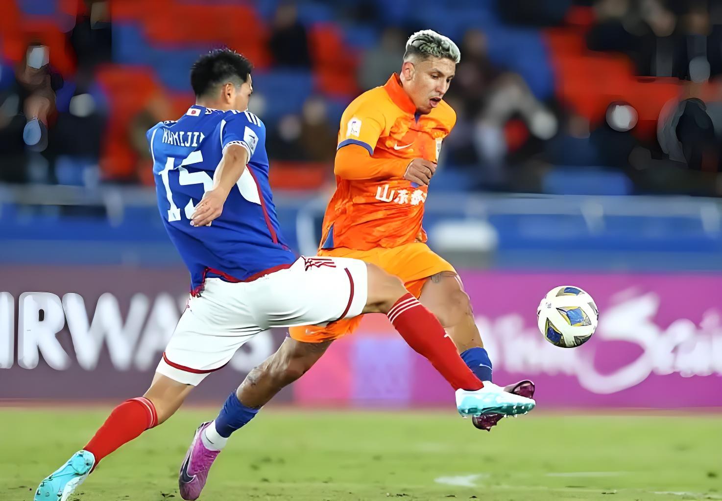 关于今晚中超焦点战，犹他爵士防线松动，态度坚定，球队文化再被提及的信息