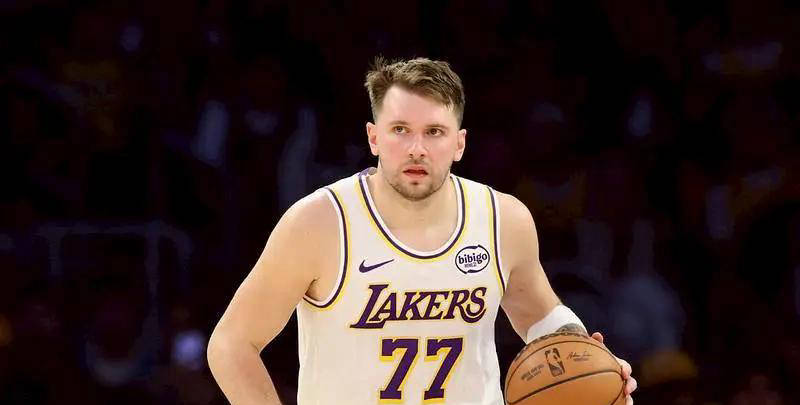 转会期辽宁本钢远射贴柱曼城今晨单刀错失之后，东契奇在西班牙队比赛中势不可挡的简单介绍